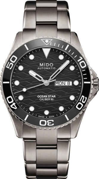 Mido Ocean Star M042.430.44.051.00 Diver 200C Titan